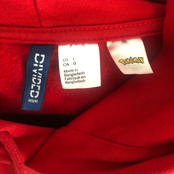 Pokemon Red Pikachu Hoodie  Size :Large - Picture 6 of 7